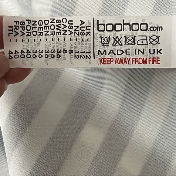 Boohoo Black and White Asymmetrical Tie Front Sundress - Picture 11 of 14